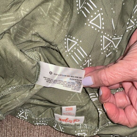 Cat and Jack Romper preteen Large 10/12, sage with Amazonian designs - Picture 13 of 14